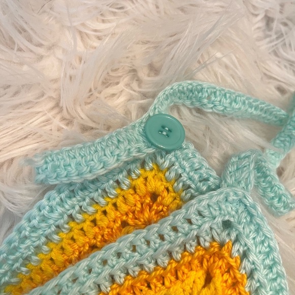 Crochet Granny Square top halter or tank - Picture 4 of 4